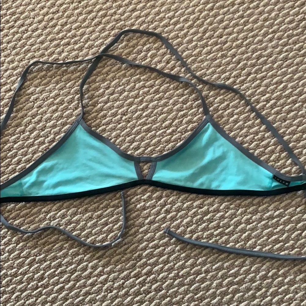 Jolyn bikini top